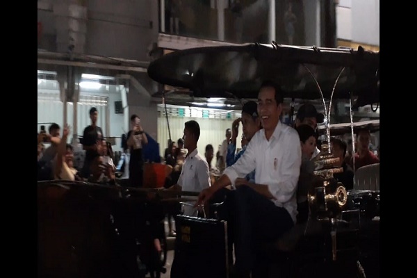 Pria Bersorban yang Ancam Bunuh Jokowi Ditahan Polisi