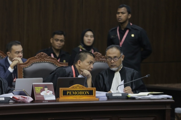 Denny Indrayana, Kuasa Hukum Prabowo-Sandi Ternyata Pernah Mendaftar Pengacara KPU