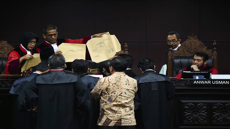 Kuasa Hukum Prabowo Pertanyakan Saksi Jokowi Tak Cuti dari DPR Saat Bertugas di KPU
