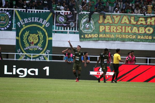 PS Tira Kalahkan Persipura, Rahmad Darmawan Mengaku Beruntung