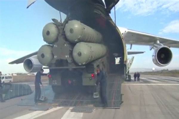 Pesawat Militer Rusia Mendarat di Venezuela Bikin AS Panas