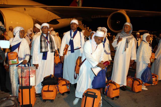 Cuaca Panas Arab Saudi Capai 50 Derajat Jadi Tantangan Petugas Transportasi Haji
