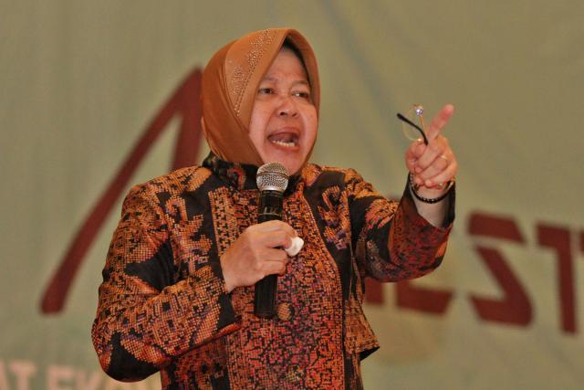 Dirawat di RS, Jokowi Besuk Wali Kota Surabaya Tri Rismaharini