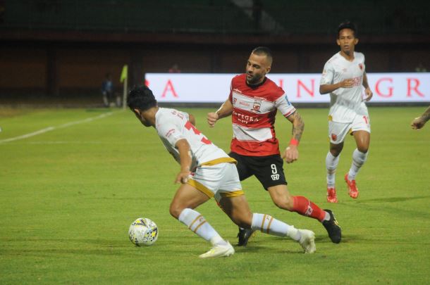 Gol Bunuh Diri Bantu Madura United Pepet Bali United di Papan Atas