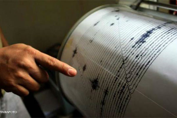  Ternate Diguncang 87 Gempa Susulan Pascagempa Magnitudo 7,1