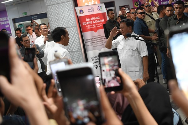 Bicarakan Koalisi, Jokowi & Prabowo Mungkin Bertemu Lagi 