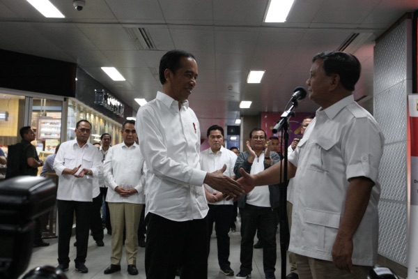 Pertemuan Jokowi dan Prabowo Tak Bahas Bagi-Bagi Kekuasaan