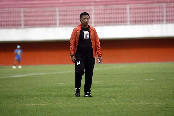 Kecewa dengan Manajemen, Pelatih Persis Solo Mundur