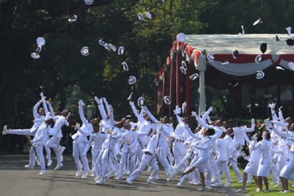 Jokowi Minta Perwira Remaja TNI Polri Siap dengan Penguasaan Teknologi