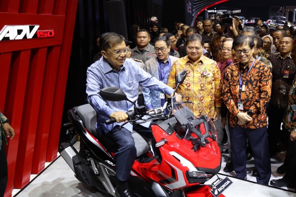 AHM Luncurkan Skuter Honda ADV150, Berikut Spesifikasinya