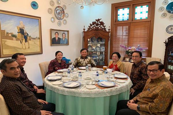 Sudah Terlalu Gendut, Prabowo Ditegur Megawati Gara-Gara Nambah Makan Nasi Goreng