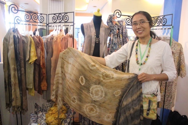 Batik Sentanu Ajak Masyarakat Mencintai Batik Warna Alam