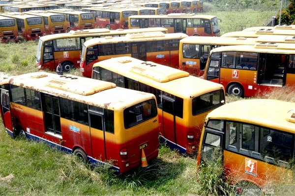Pengelola Pastikan Ratusan Bus Mangkrak Bukan Milik TransJakarta