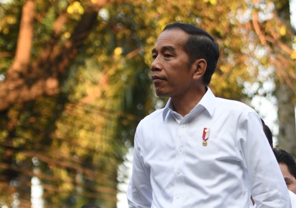 Ditanya Soal Pencopotan Plt Dirut PLN, Jokowi: Tanya PLN!
