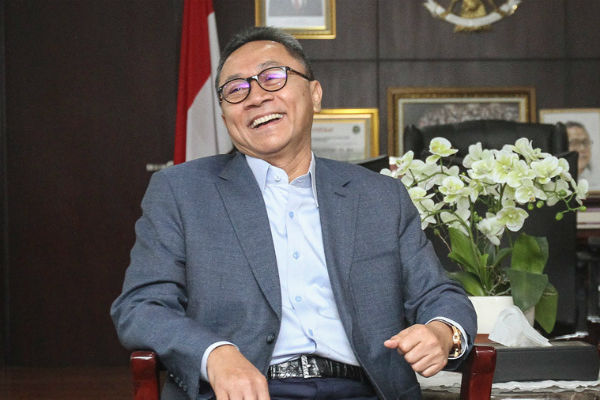 Beda dengan Amien Rais, Ketum Zulkifli Hasan Minta PAN Dukung Jokowi