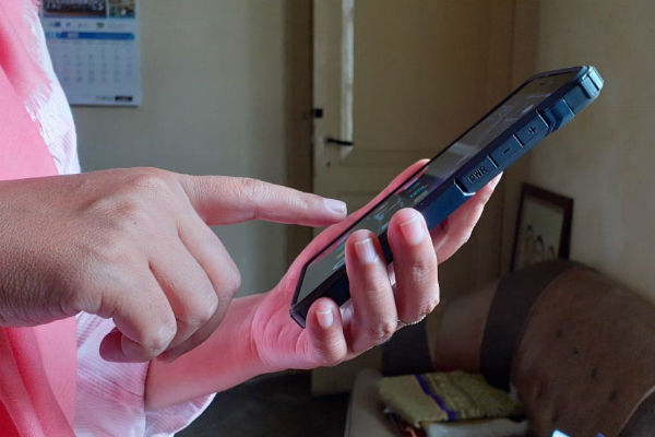 HASIL PENELITIAN: Penggunaan Ponsel Bikin Tekanan Darah Naik