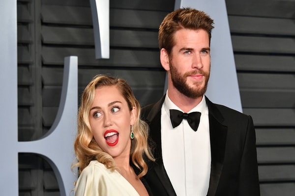 Belum Satu Tahun Menikah, Miley Cyrus dan Liam Hemsworth Dikabarkan Berpisah