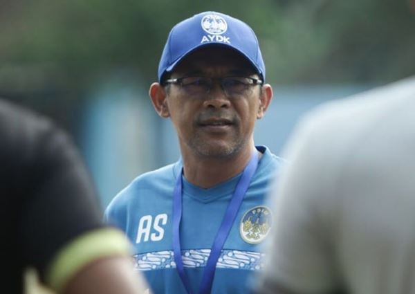 Suporter PSIM Tak Dapat Kuota di Derby Mataram, Ini Permintaan Aji Santoso terhadap Pemain
