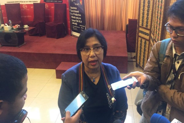 Bersitegang, Irma Suryani Sebut Rocky Gerung Badut