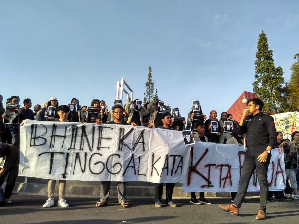Usung Tagar #KitaAdalahPapua, Mahasiswa Jogja Desak Presiden Selesaikan Persoalan HAM di Papua 
