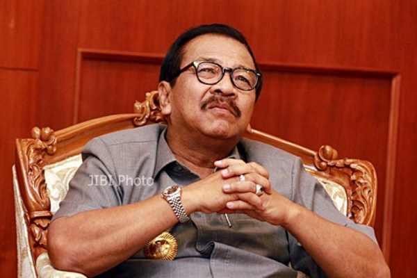 Mantan Gubernur Jatim Soekarwo Dipanggil KPK