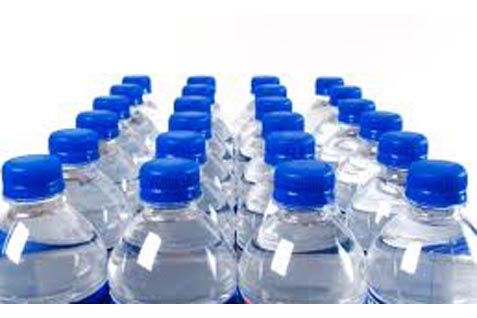 Tak Perlu Khawatir, Mikroplastik Air Minum Kemasan Tidak Berisiko Tinggi Terhadap Kesehatan