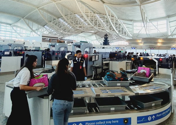 Seperti Ini Wujud Mesin Pemindai Canggih di Bandara Ngurah Rai, Pemeriksaan Penumpang Lebih Cepat dan Akurat