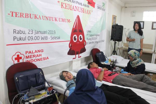 Pendonor Darah Lebih dari 25 Kali di PMI Sleman Dapat Hadiah