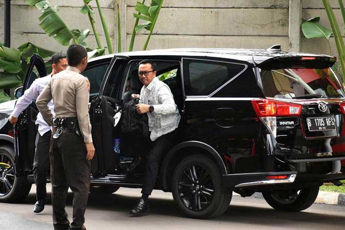 Menpora Tersangka, Pejabat Istana Puji Jokowi soal Pemberantasan Korupsi