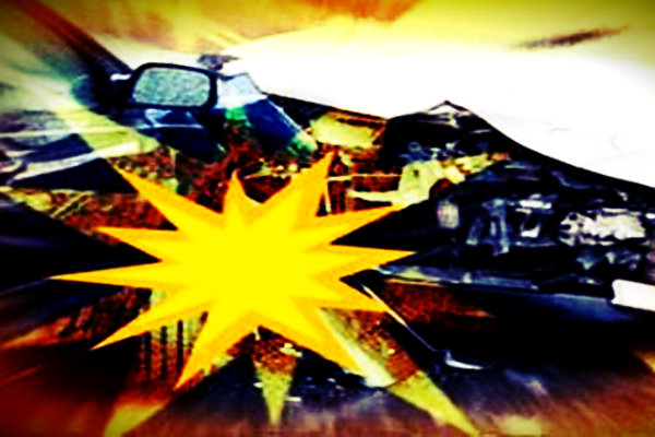 Pengendara Motor Tewas Tabrak Mobil di Playen
