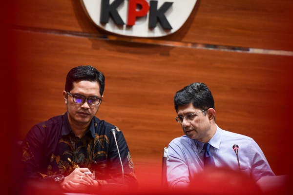 KPK OTT Direksi Perum Perindo Terkait Impor Ikan
