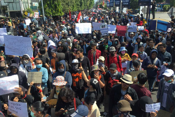Banyak Mahasiswa Demonstrasi, Menristekdikti: Kalau di Luar Kampus Kami Tidak Melindungi