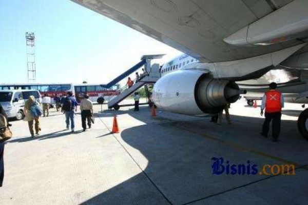 Mesin Pesawat Milik United Airlines Tiba-tiba Tidak Berfungsi saat Tengah Terbang