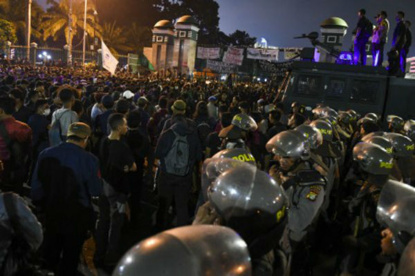 Kritis Selama 12 Hari Pasca Demonstrasi di DPR, Akbar Alamsyah Belum Sadarkan Diri