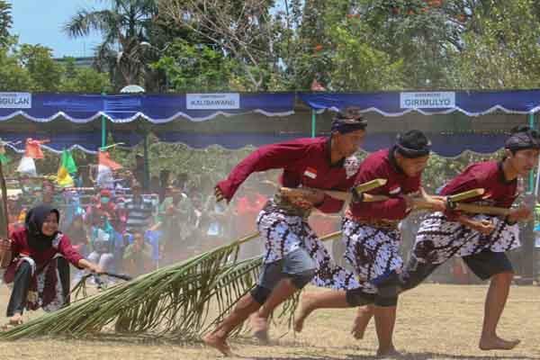Festival Nglarak Blarak, Gabungkan Permainan dan Budaya Asli Kulonprogo