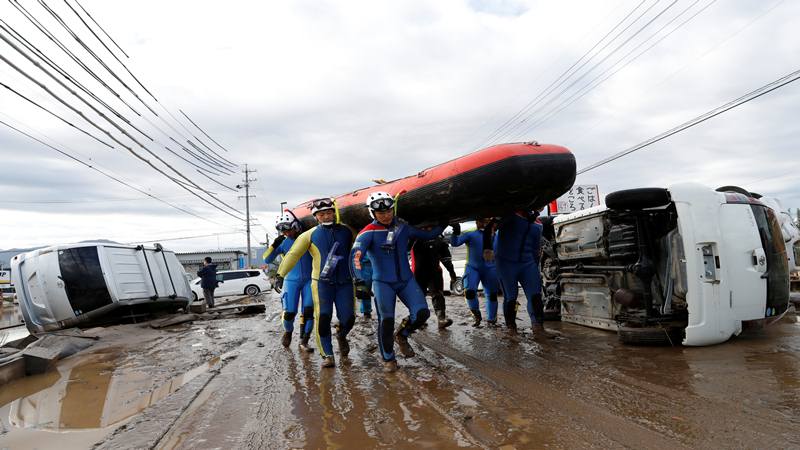Jepang Kerahkan Ratusan Ribu Petugas untuk Evakuasi Warga 