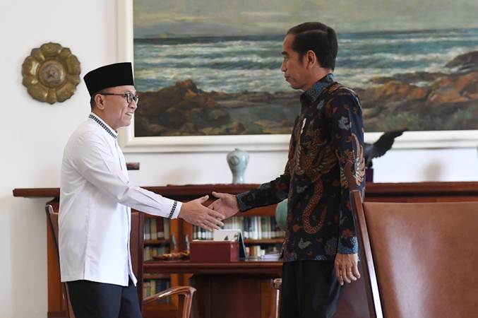 Jokowi Temui Zulhas Selama 30 Menit di Istana, Bahas Kabinet?