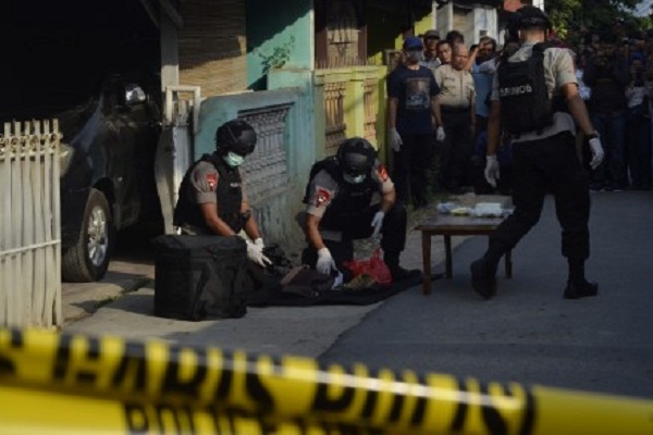 Densus 88 Geledah Rumah terduga Teroris Lampung