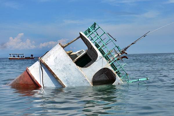 2 Kapal Asing Pencuri Ikan Bendera Malaysia dan Vietnam Ditangkap