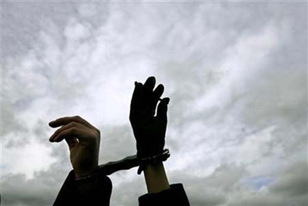 Diduga Teroris, RI dan RK Diamankan Polisi