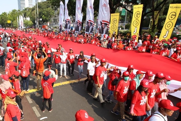 Ini Foto Suasana Meriah Pawai Pelantikan Jokowi-Ma'ruf