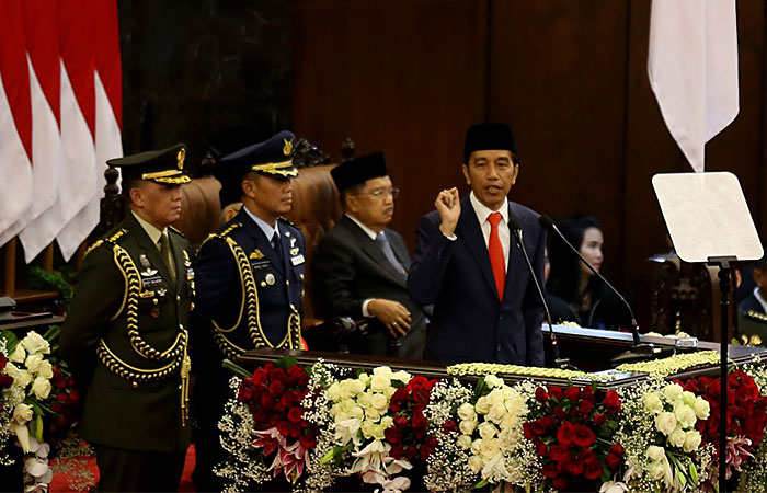 Jokowi Akan Pangkas Jumlah Eselon 