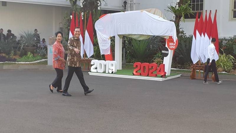 Calon Menteri Kenakan Batik ke Istana saat Jelang Pengumuman Kabinet Jilid II
