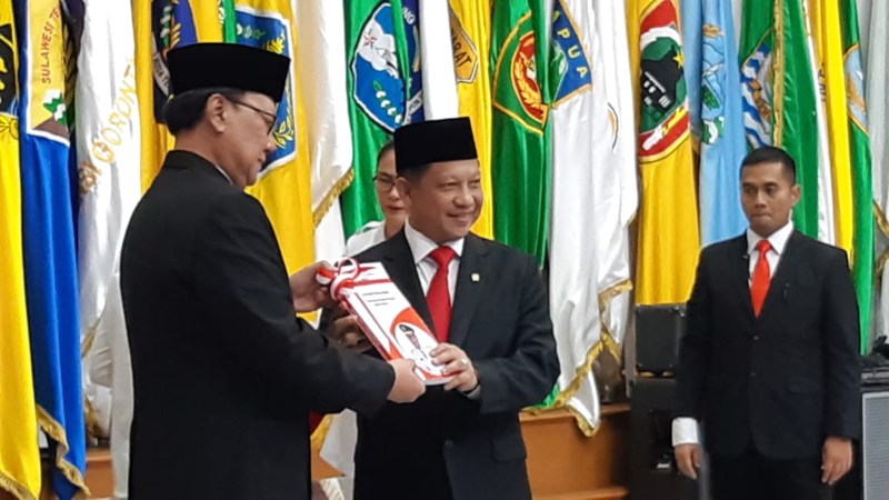 Tito Karnavian Terima Jabatan Mendagri, Janji Bakal Urus Masalah e-KTP