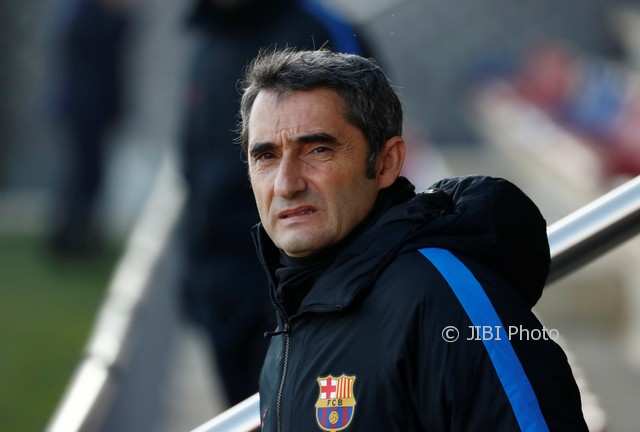 Valverde Enggan Mundur meski Barcelona Kini Loyo