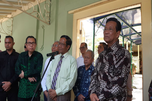 Harapan Publik Kandas, Mahfud MD Ungkap Alasan Jokowi Tak Mau Keluarkan Perppu KPK