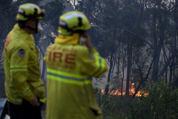 2 Tewas dan 5 Hilang dalam Kebakaran Hutan Australia Bagian Timur 