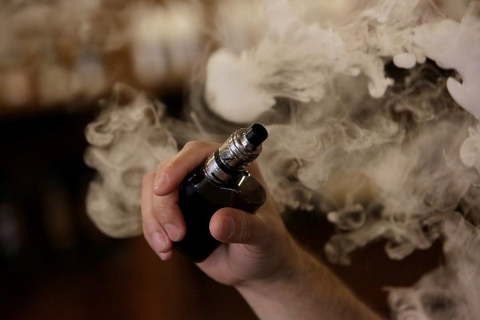 Rokok Elektrik Tewaskan 39 Orang di AS, Penyebabnya Mulai Terkuak