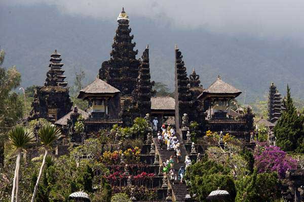 Wishnutama Angkat Bicara soal Kabar Dirinya Bakal Mengubah Bali Jadi Wisata Ramah Muslim