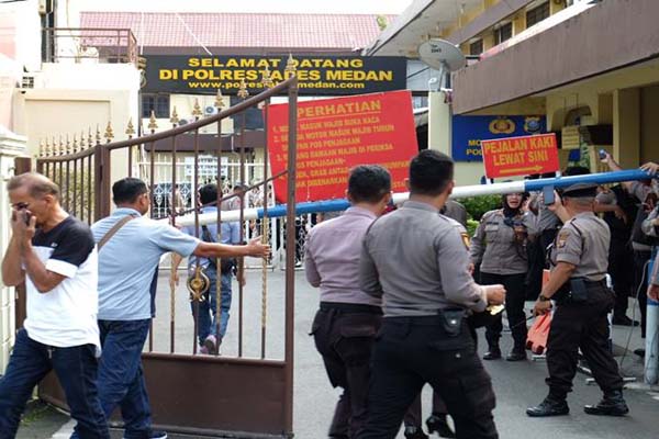 Hendak Dimakamkan di Medan, Jasad Terduga Teroris Ditolak Warga